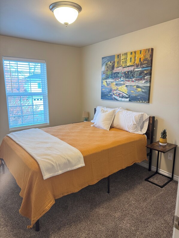 4 chambres, accès au Wi-Fi (inclus), literie fournie