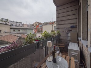 تناول الطعام بالخارج