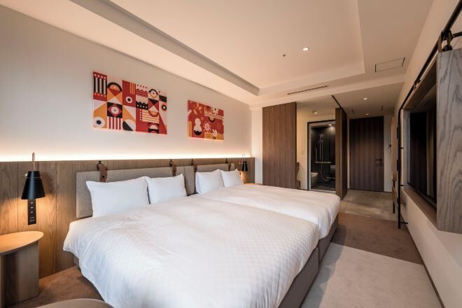 Desk, laptop workspace, iron/ironing board, free WiFi