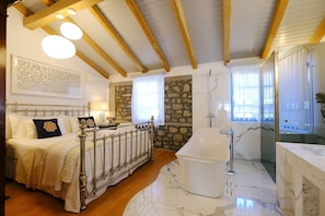 Superior Room | In-room safe, free cribs/infant beds, free WiFi, bed sheets - Limnos Experience (Myrina)