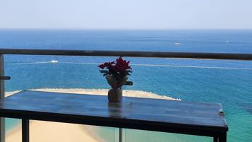 Signature Double Room, Non Smoking, Ocean View | Terrace/patio