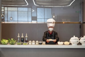 Daily buffet breakfast for a fee - World Hotel Hualian Shoppin Plaza branch (Kaifeng)