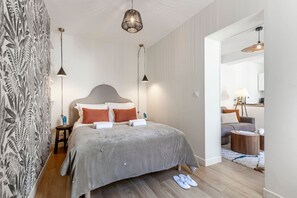 1 slaapkamer, een strijkplank/strijkijzer, reisbedje, wifi