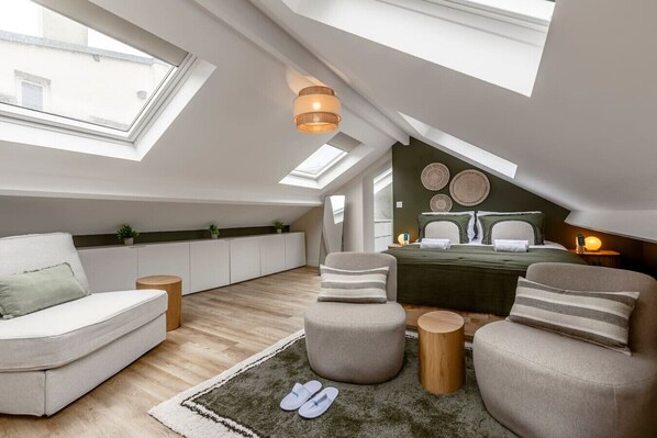 1 slaapkamer, een strijkplank/strijkijzer, reisbedje, wifi