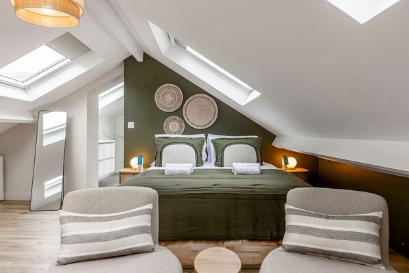 1 chambre, fer et planche à repasser, lit parapluie, Wi-Fi