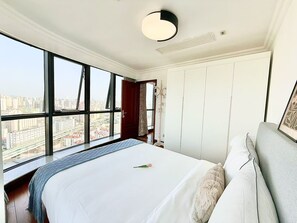 Luxury Apartment, 3 Bedrooms, Non Smoking, City View | Premium bedding, down comforters, blackout drapes, soundproofing