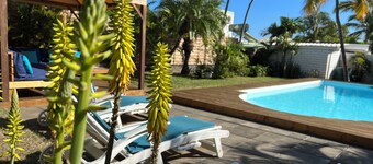 Villa Créole with swimming pool in Saint Gilles les bains ideal for families