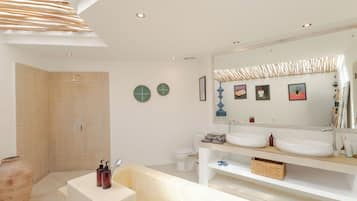 Vila, kolam renang pribadi | Kamar mandi | Perlengkapan mandi gratis, pengering rambut, handuk, dan sabun