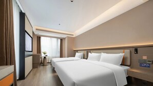 Premium bedding, blackout drapes, iron/ironing board (on request) - World Hotel Jinan Fengming Road  (Jinan)