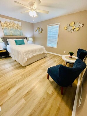 2 bedrooms, iron/ironing board, travel cot, WiFi