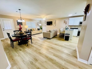 TV - Eastgate 13A Cozy family retreat close to downtown Hammond (Hammond)
