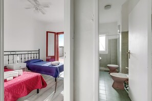 Standard Apartment, 3 Bedrooms, 2 Bathrooms (Waves Apartment 1 100m From Sea) - Residence Vista Mare (Porto Cesareo)