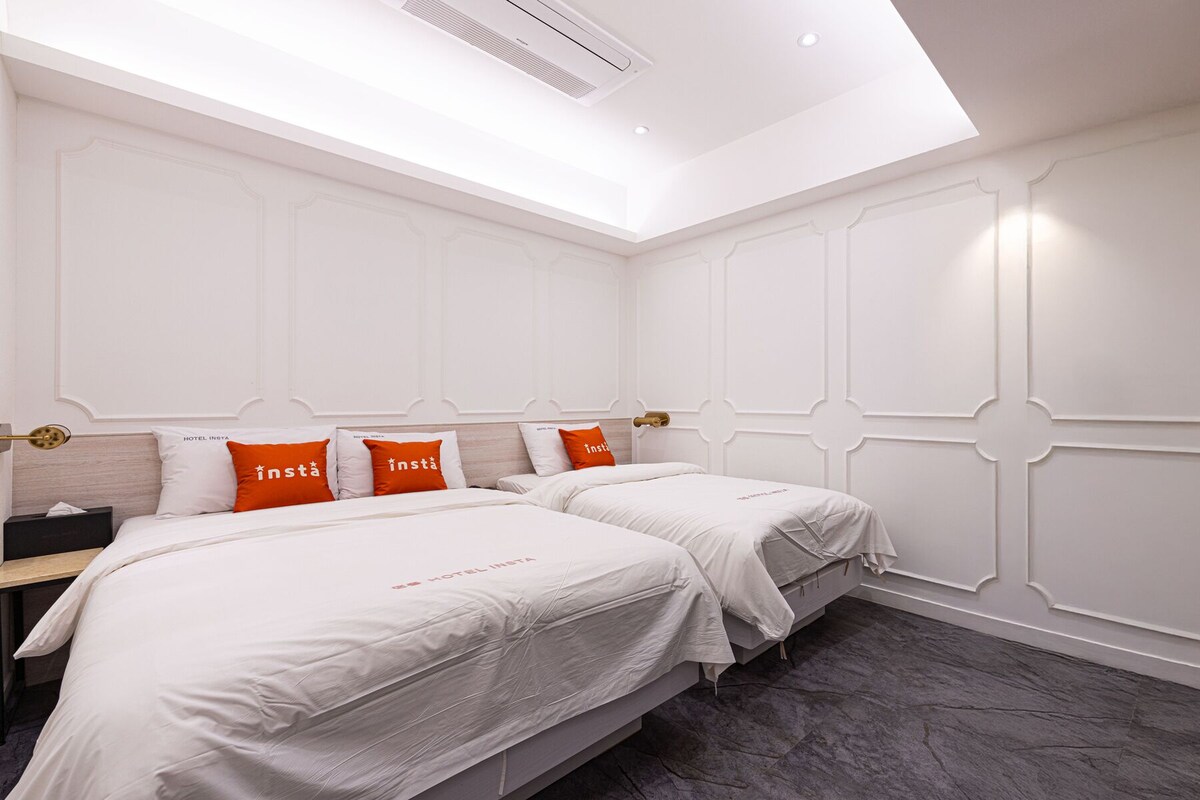 Special Room | Premium bedding, down comforters, memory foam beds, desk