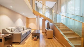 Superior Suite | 1 bilik tidur, ruang kerja komputer riba, langsir/tirai gelap terus
