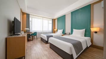 1 bedroom, laptop workspace, blackout drapes, free WiFi