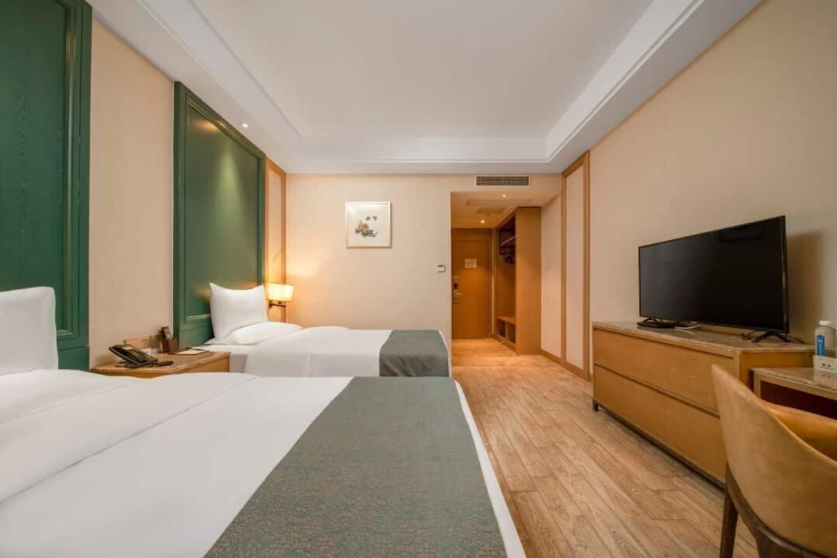 1 bedroom, laptop workspace, blackout drapes, free WiFi