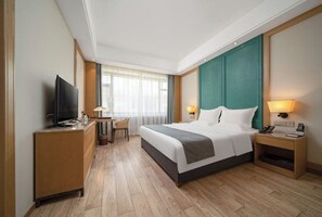 Superior Double Room | Laptop workspace, blackout drapes, free WiFi, bed sheets - World Hotel Hexie Plaza branch (Jinan)