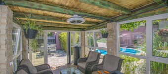 Apartment Arwen, apartment with pool