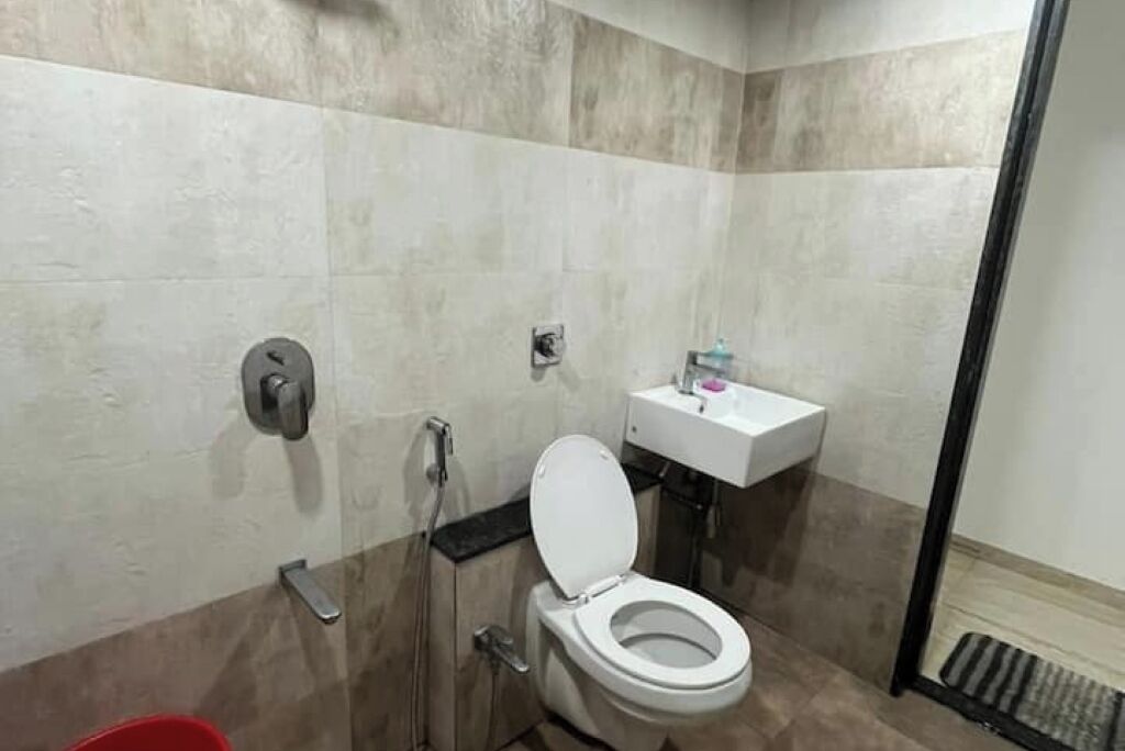 Shower, bidet