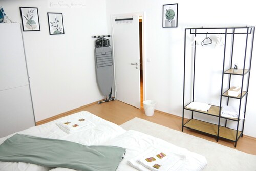 Moderne 4WHG Wohnung Stuttgart nah bis zu 8 Personen