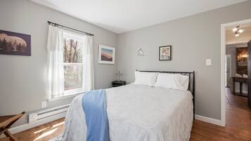 3 sovrum, strykjärn/strykbräda, gratis wi-fi och sängkläder