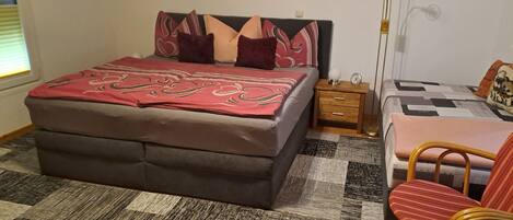 1 habitación, wifi y ropa de cama