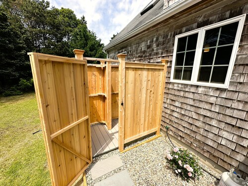 Gray Whale - 3 bedrm/2 bath/gameroom