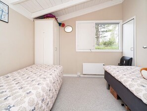 House | Interior - Home With Chromecast Near Beach (Dronningmolle)