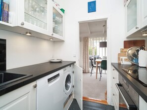 House | Interior - Home With Chromecast Near Beach (Dronningmolle)