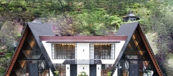 2-bedroom villa in welcoming Jawa Tengah with WiFi