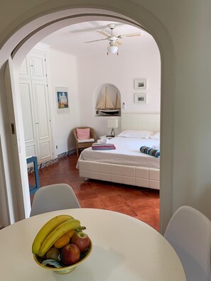 2 bedrooms, desk, iron/ironing board, travel crib