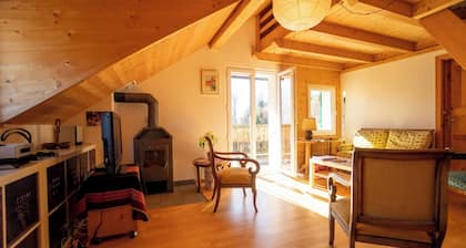 La Résidence Beau-Séjour est située à 150m du centre du village de Gryon et à 500m de la gare de Gry