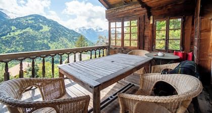 Magnifique chalet de 1872 au coeur du village