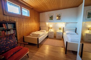 1 habitación, acceso a internet y ropa de cama