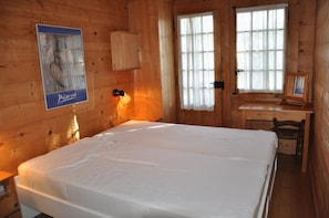 4 chambres, accès Internet, draps fournis