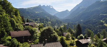 The apartment is located opposite the Bois-Gentil train stop and about 1 km from the departure of th