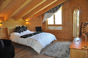 4 chambres, fer et planche à repasser, accès Internet, draps fournis
