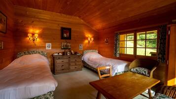 7 chambres, fer et planche Ă repasser, Wi-Fi, draps fournis