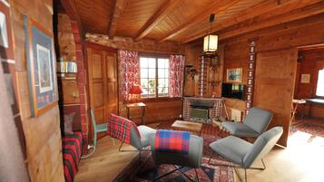 Télévision, cheminée