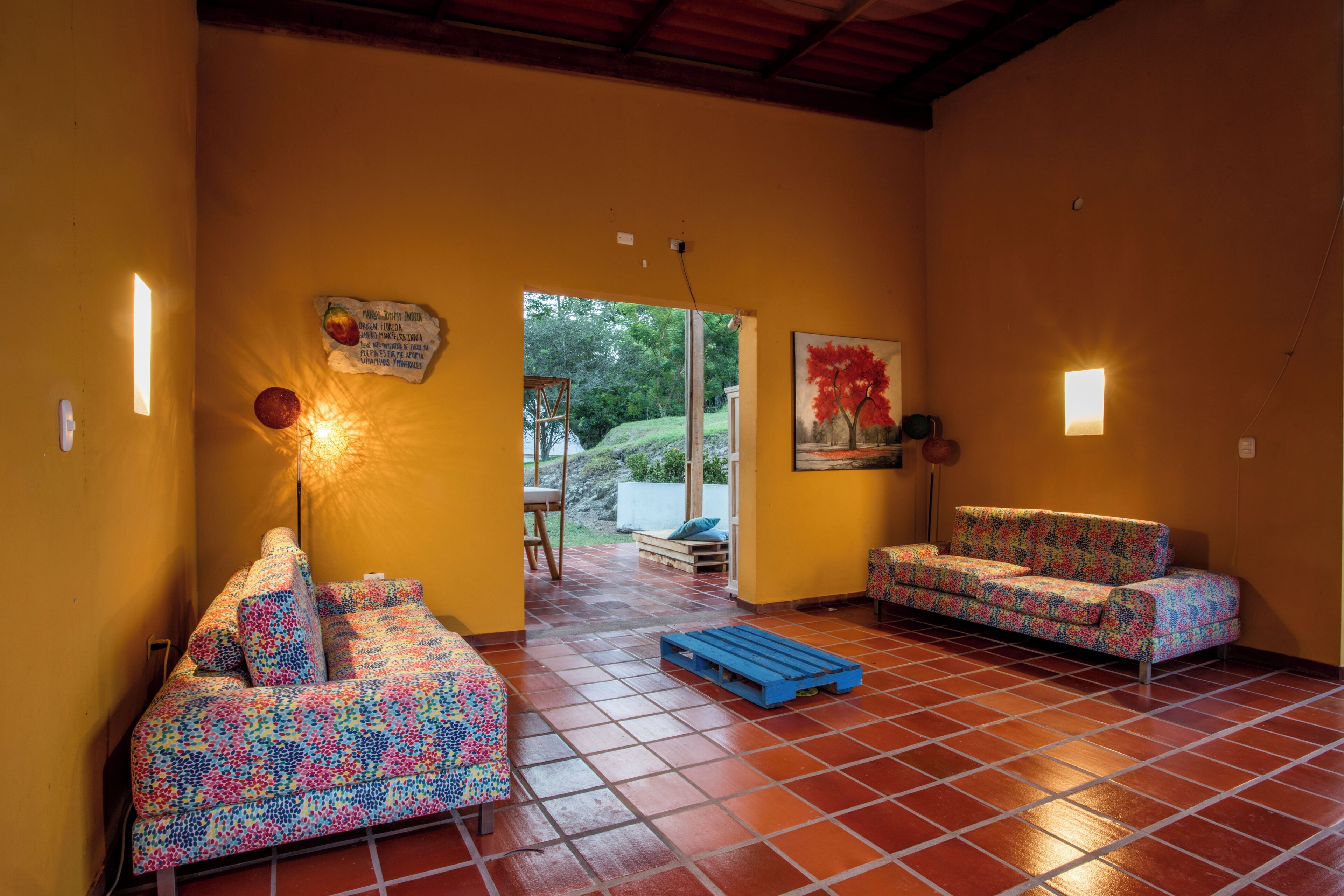 Suite superior, vistas a la montaña | Sala de estar