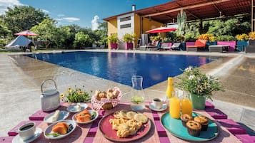 Petit déjeuner continental compris tous les jours