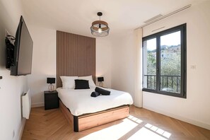 3 chambres, fer et planche à repasser, Wi-Fi, literie fournie