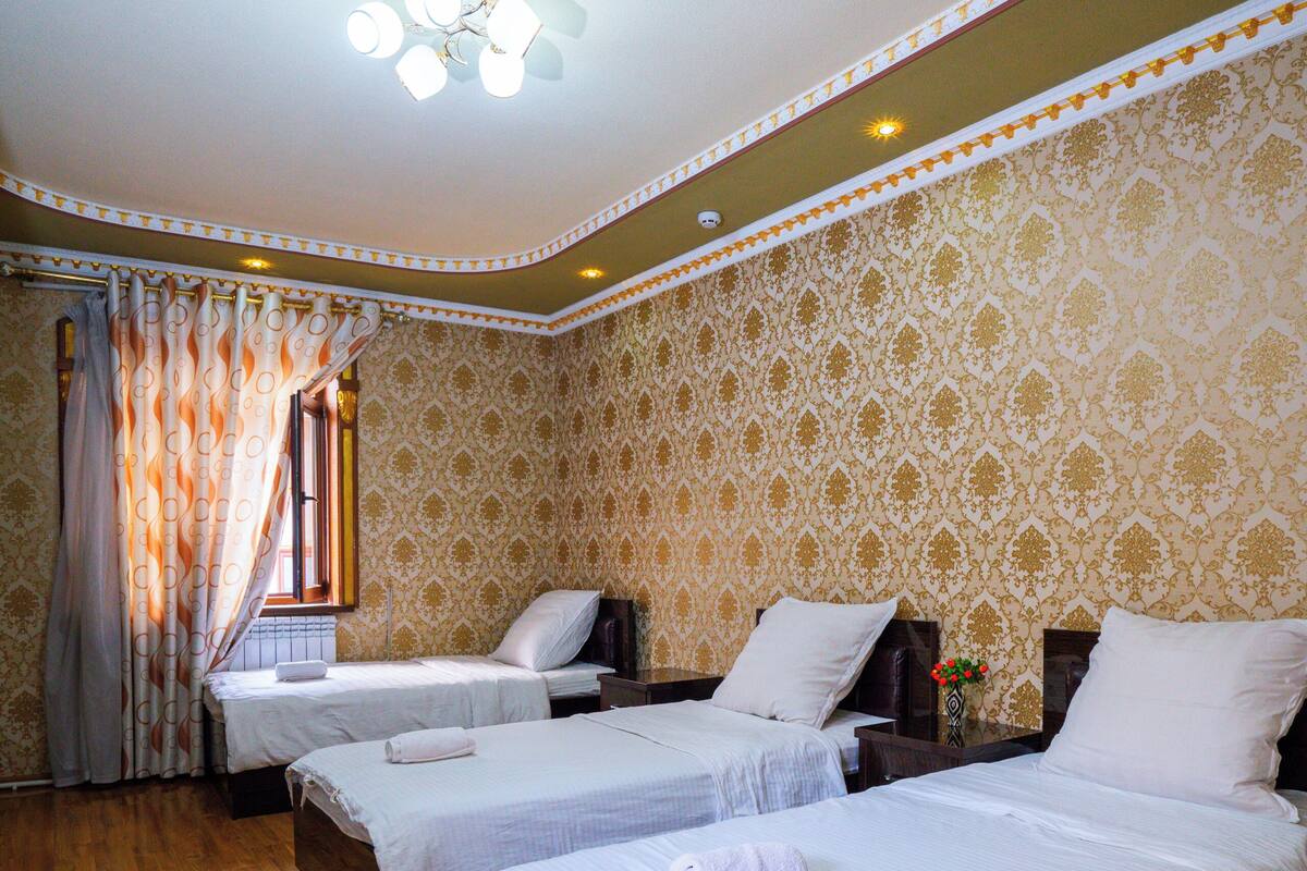 Quadruple Room | Hypo-allergenic bedding available, desk, soundproofing