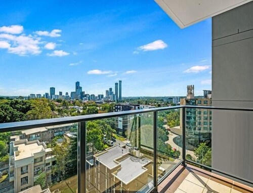 Fully Furnished 2 Bed 2 Bath Luxury Apartment - just renovated ⭐️⭐️⭐️⭐️
