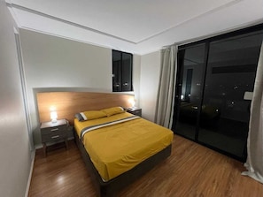 2 bedrooms, iron/ironing board