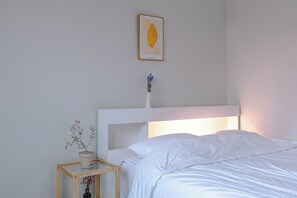 3 bedrooms, WiFi, bed sheets