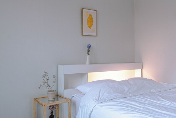 3 bedrooms, WiFi, bed sheets