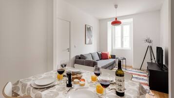 City Apartment, 2 Bedrooms, Non Smoking | Living area | 43-inch Smart TV with cable channels