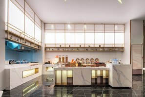 Se ofrece un desayuno bufé todos los días (por un coste adicional)