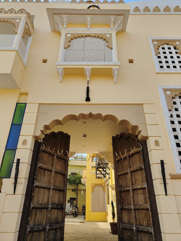Front of property - Garh Madan A heritage Stay (Jodhpur)